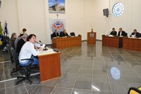 Em Extraordinária, Vereadores aprovam contratos do magistério.