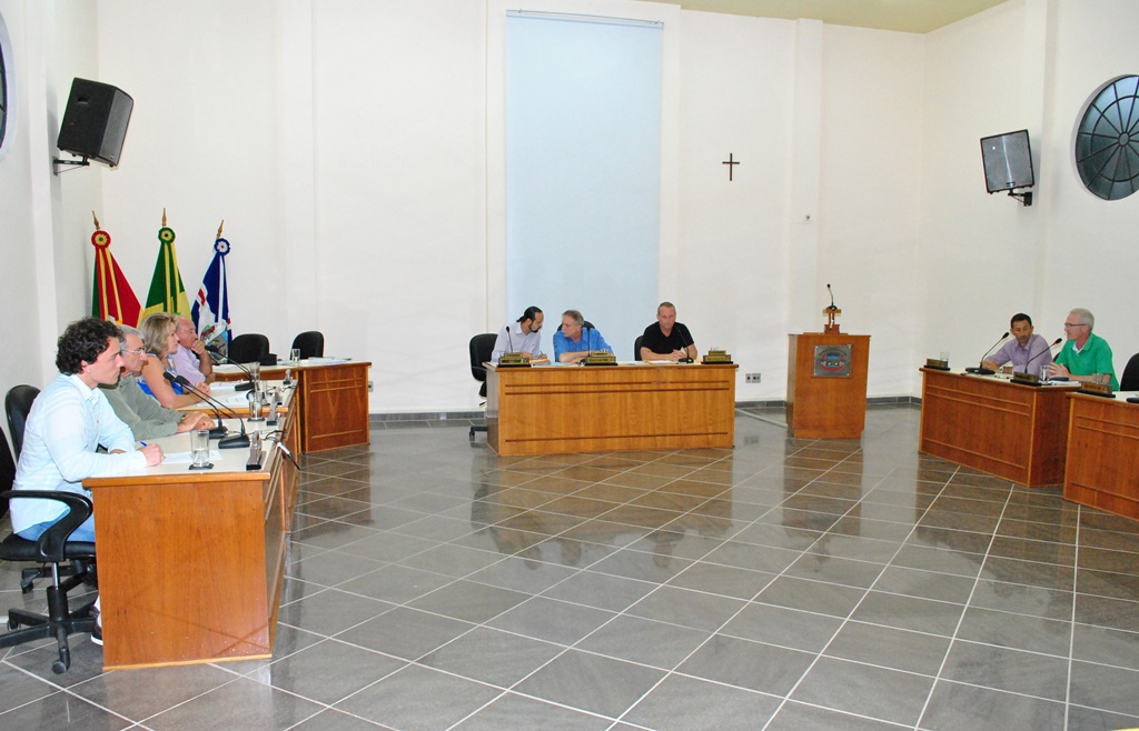 Orçamento de 200 milhões para Montenegro em 2015 aprovado na Câmara