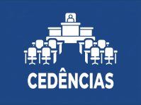 A imagem contém cadeiras vazias, simulando um plenário, com uma mesa na frente, com 3 bonecos sentados e ao lado uma tribuna, também com a figura de um boneco. Abaixo está a palavra "Cedências"