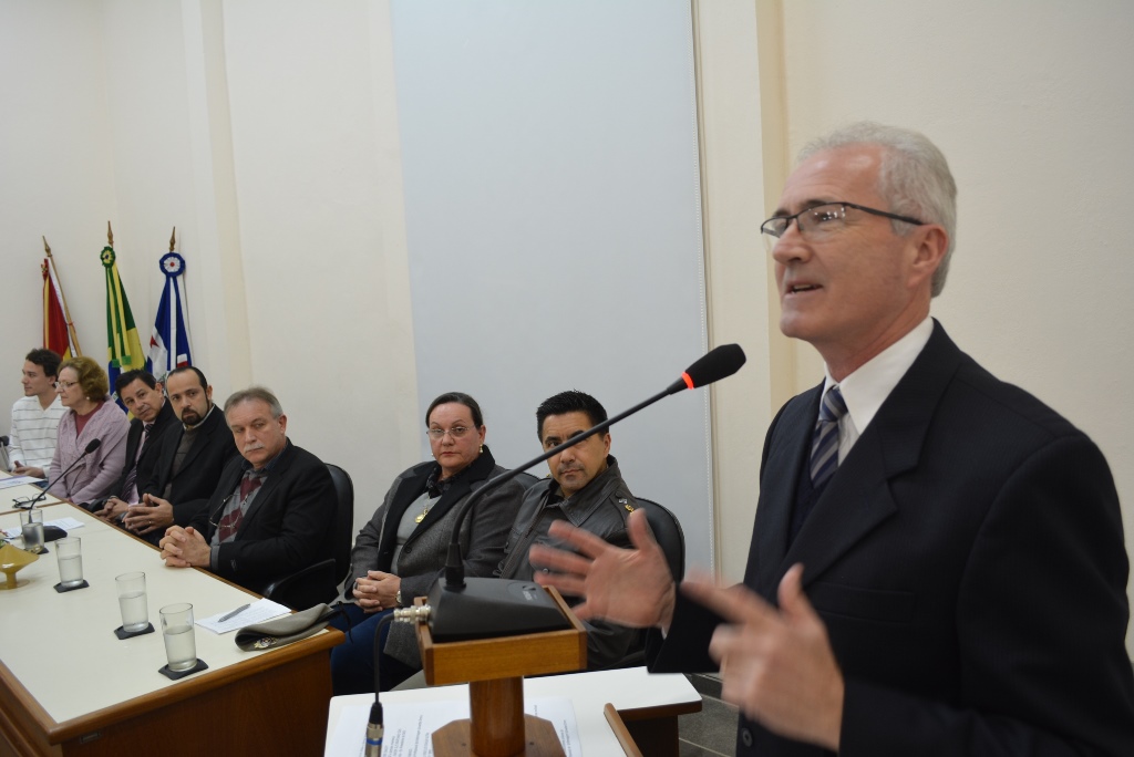 35 anos da Escola que formou quase mil profissionais da Saúde tiveram homenagem na Câmara
