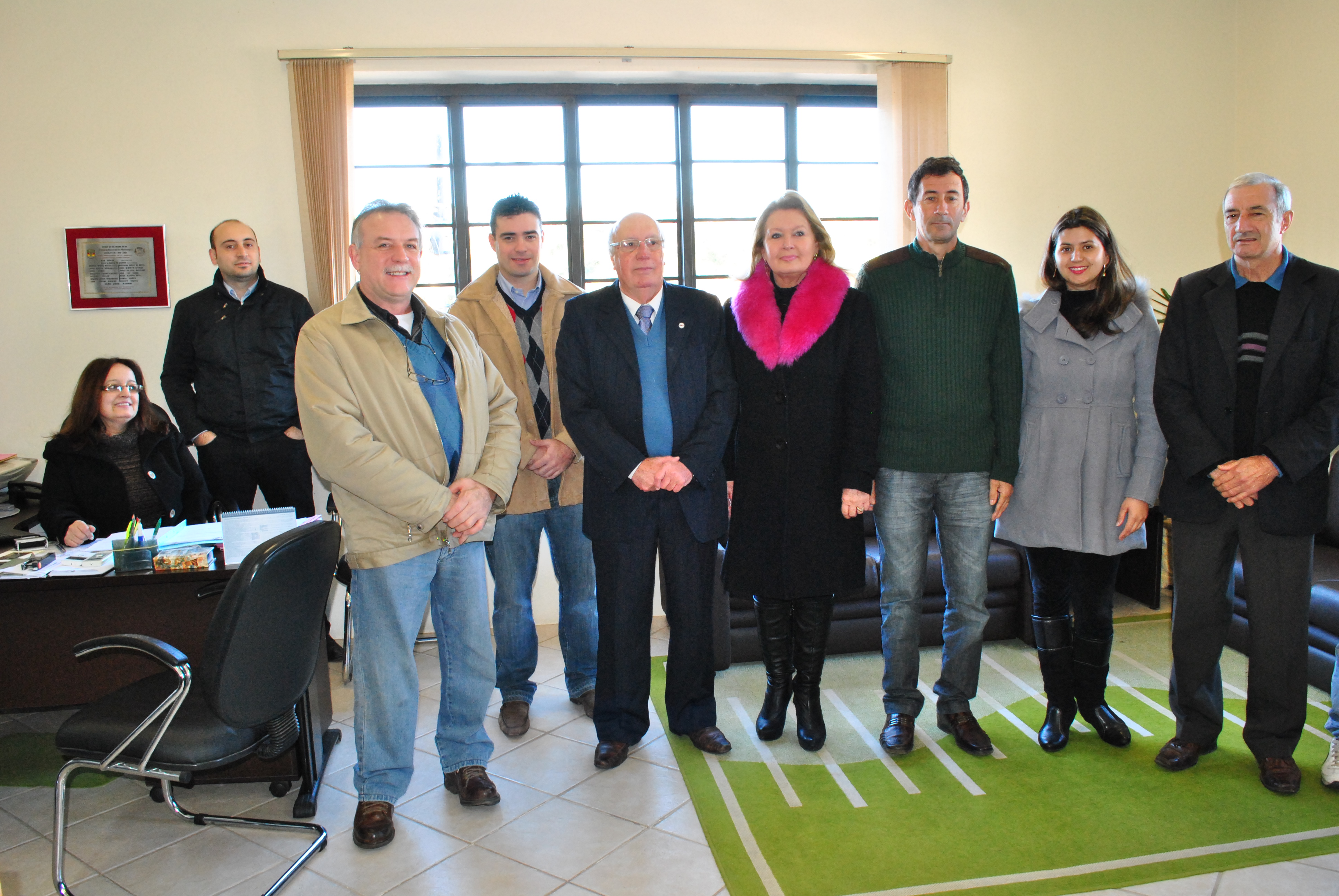 Advogado Valmir de Oliveira empossado Vereador 