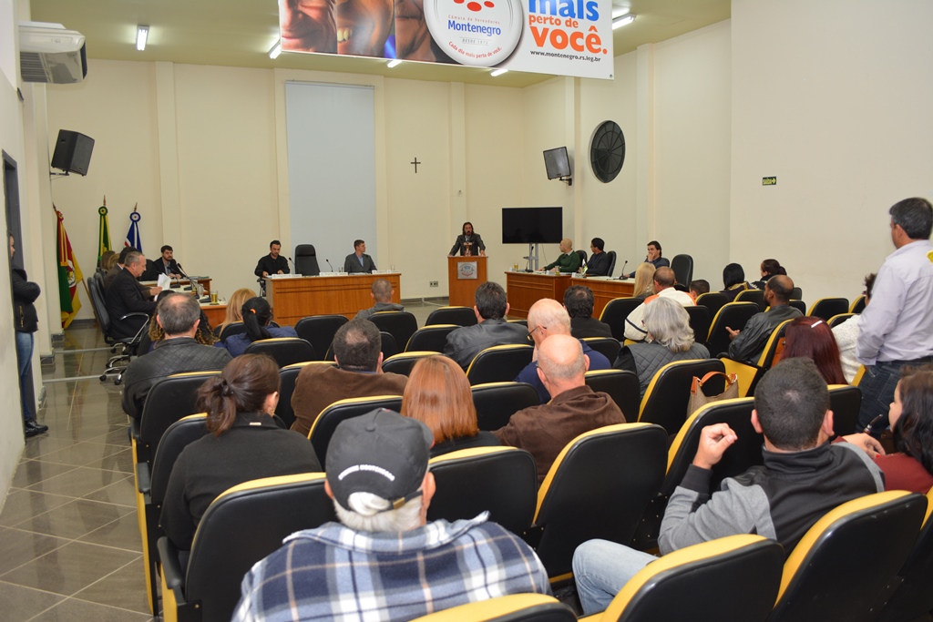 Aprovada compra de dois veículos novos para a Saúde