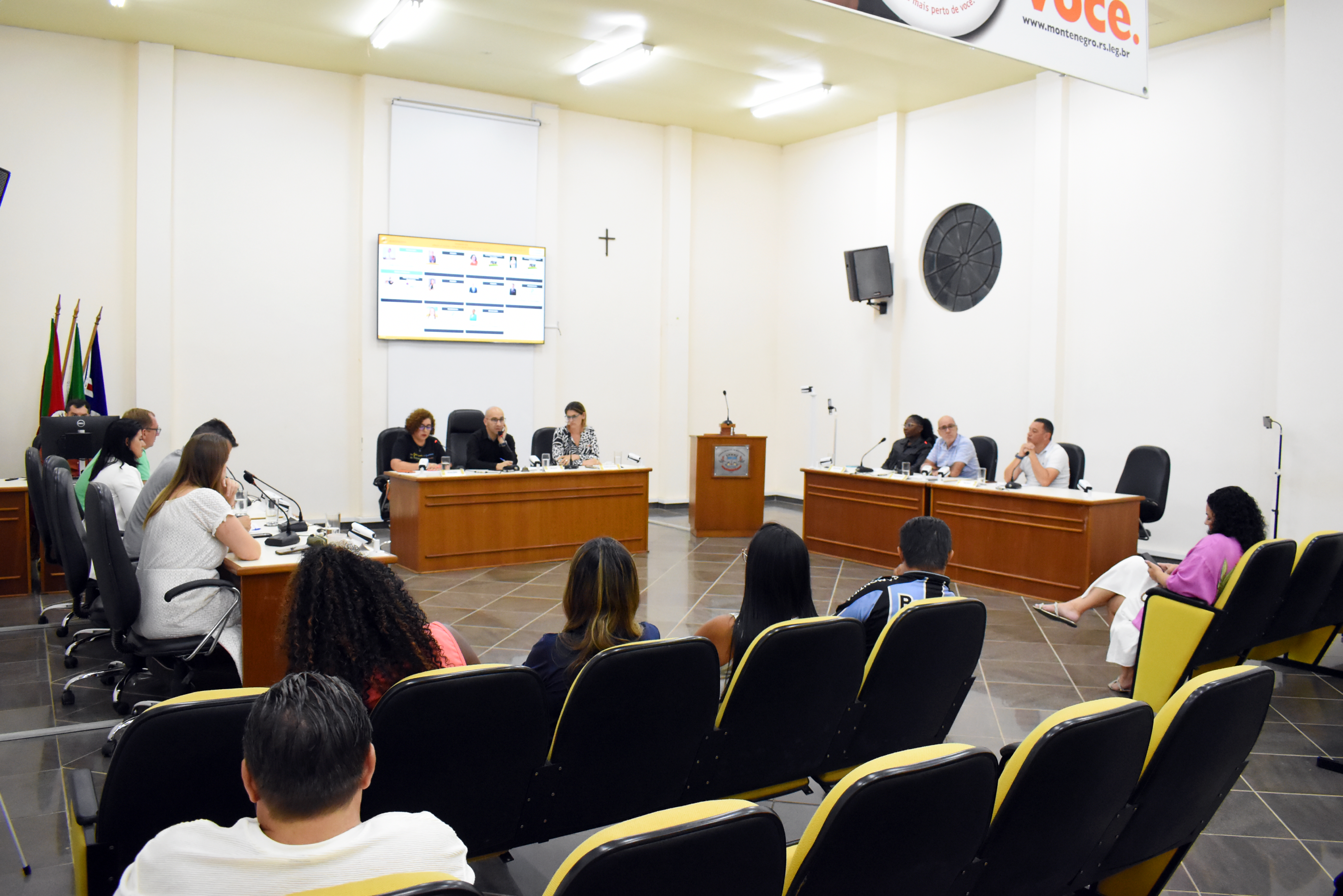 Aprovado o Programa de Recuperação e Refinanciamento de Créditos Municipais (REFIS) 