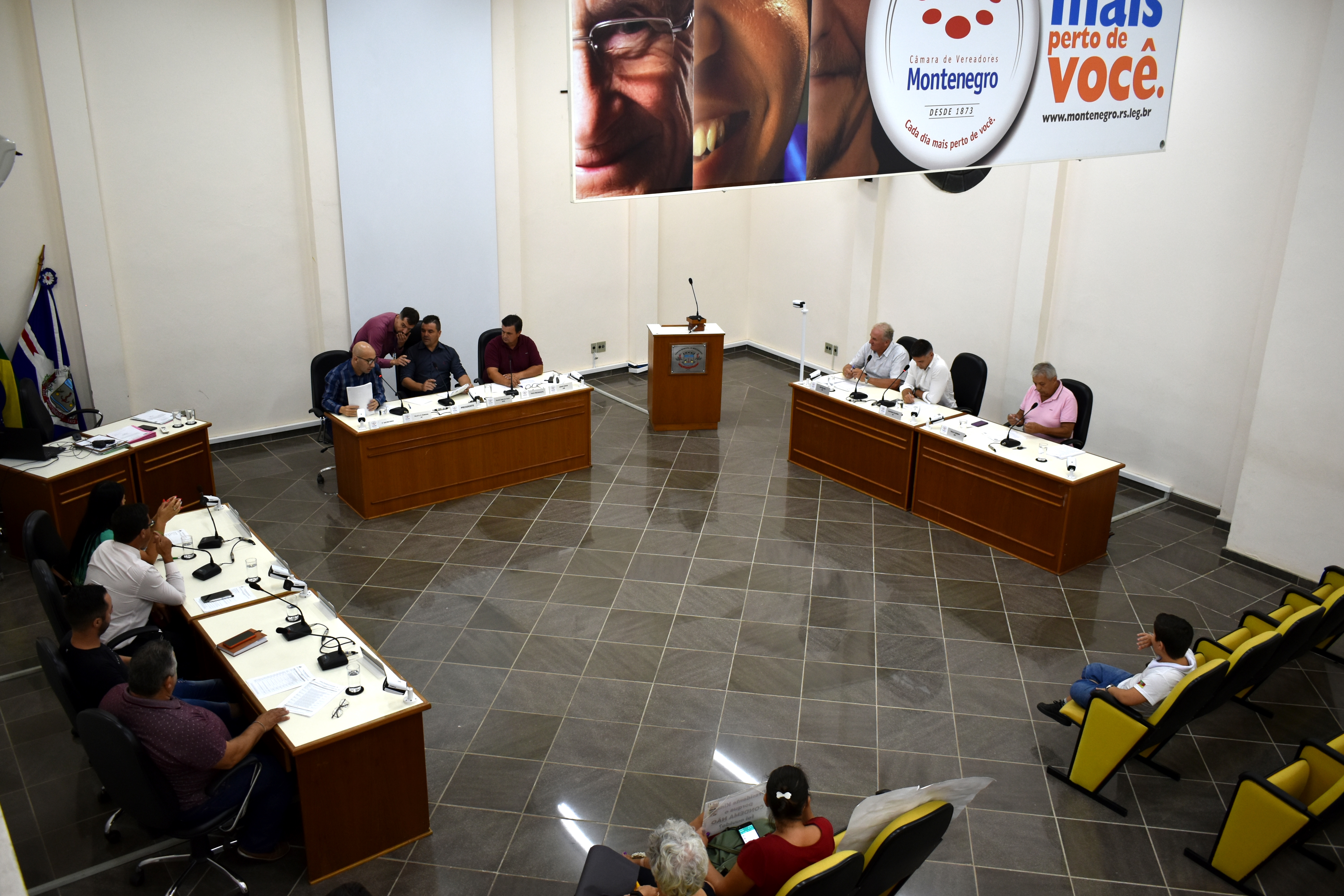 Câmara vota contratação temporária de engenheiros e motoristas para a prefeitura