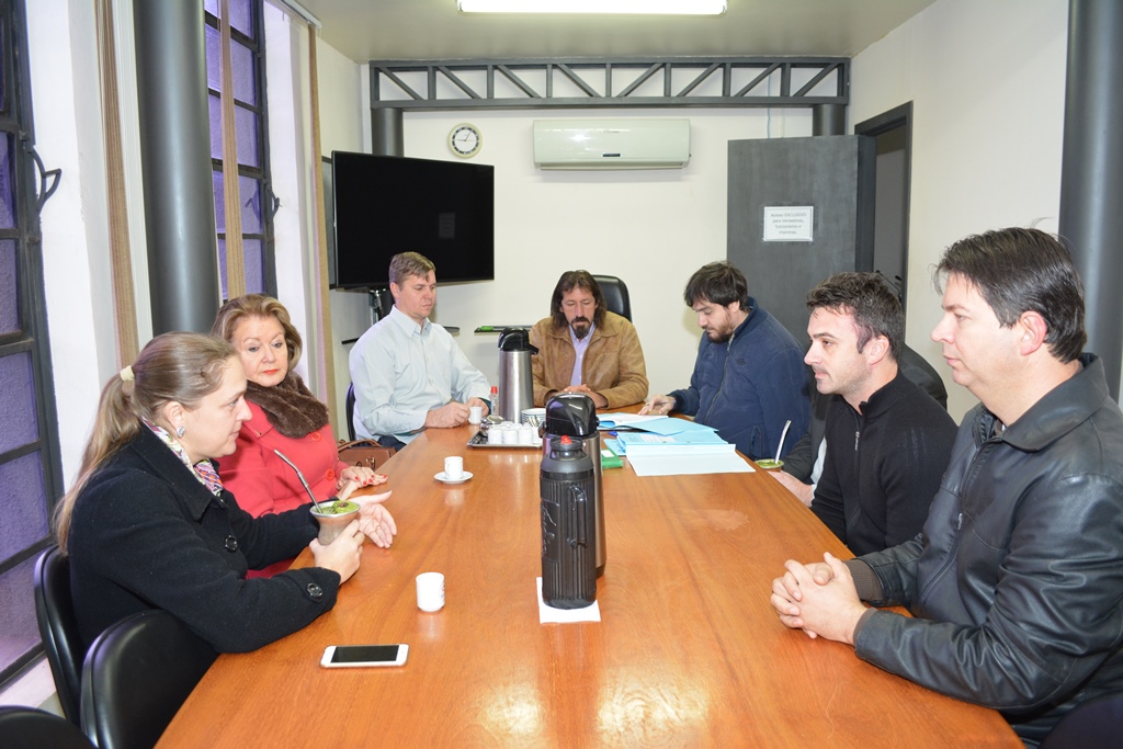Câmara vota, nesta quarta, reunião sobre o fim do transporte coletivo universitário