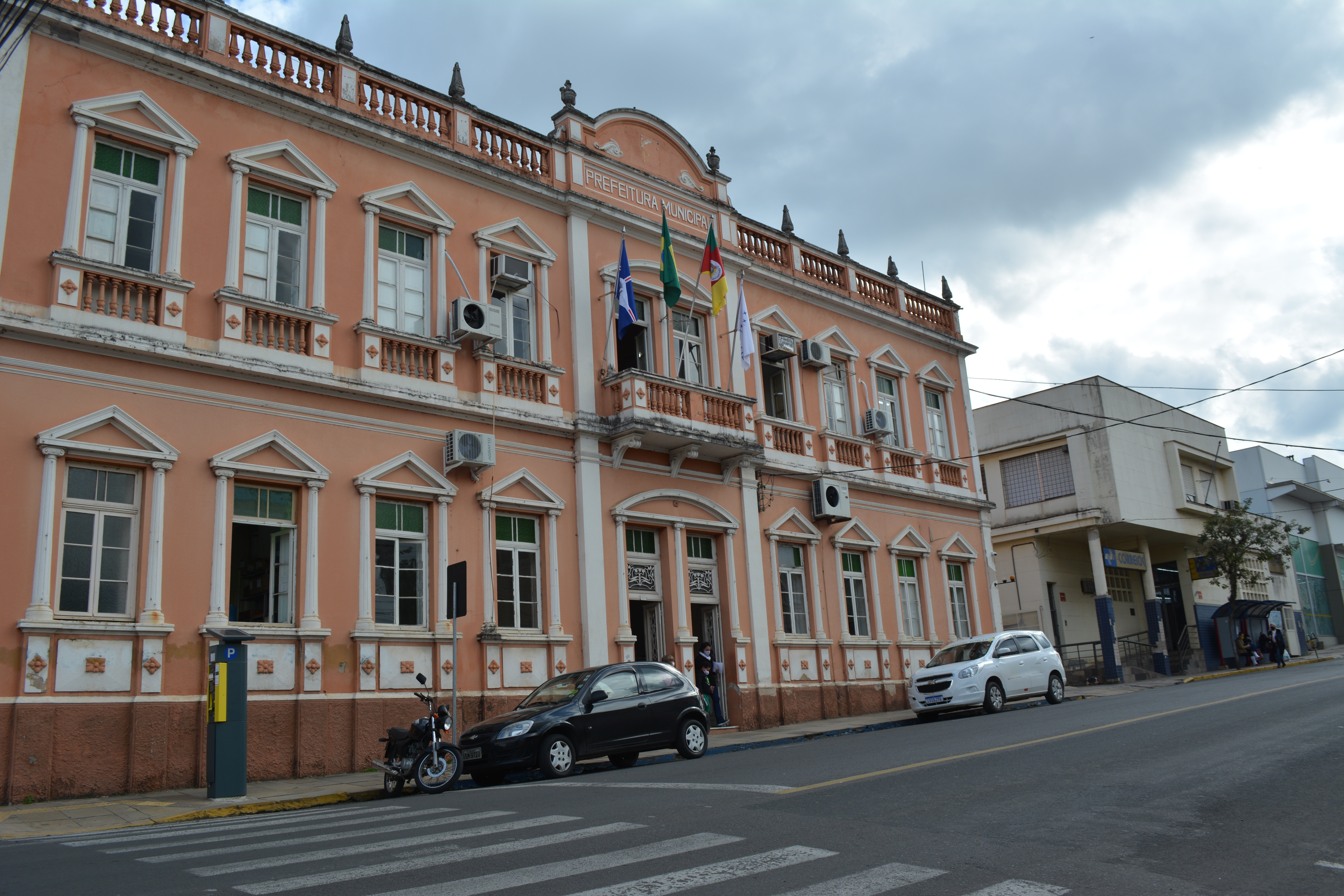 Câmara vota nesta quinta reestruturação do regime de previdência dos funcionários públicos e novo prazo de concurso