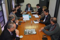 Comissão acata parecer pela continuidade do processo de cassação do Prefeito