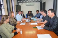 Em pauta, reunião sobre problemas de produtores com a merenda escolar