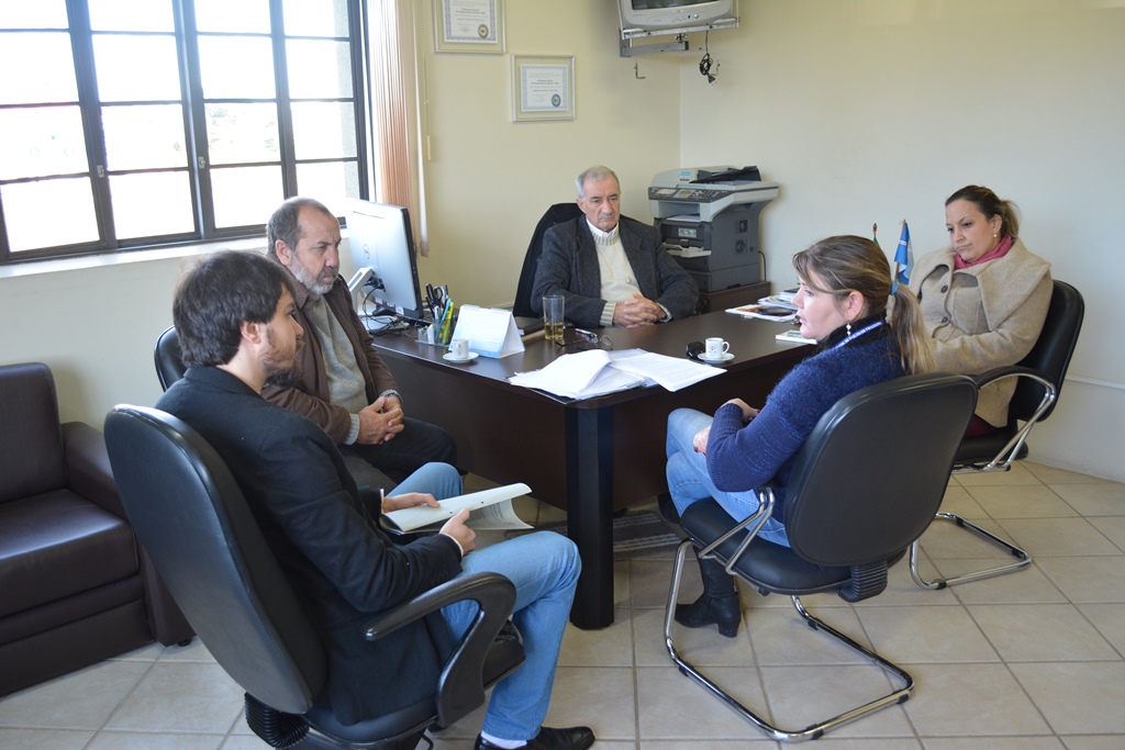 Iniciam estudos para adaptação e adequação do Plenário da Câmara 