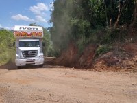 Melhorias no interior: Obras na Serra Velha vão auxiliar no escoamento da produção de lenha e carvão