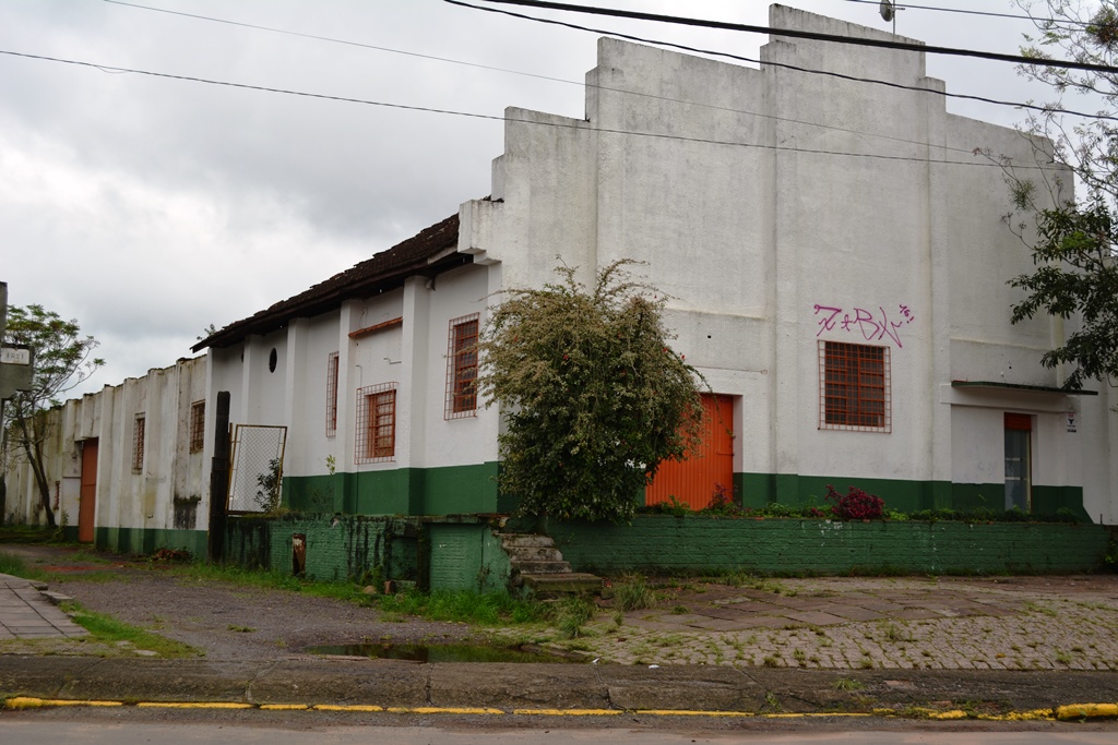 Mobilização para restaurar o telhado do antigo prédio da Aripe