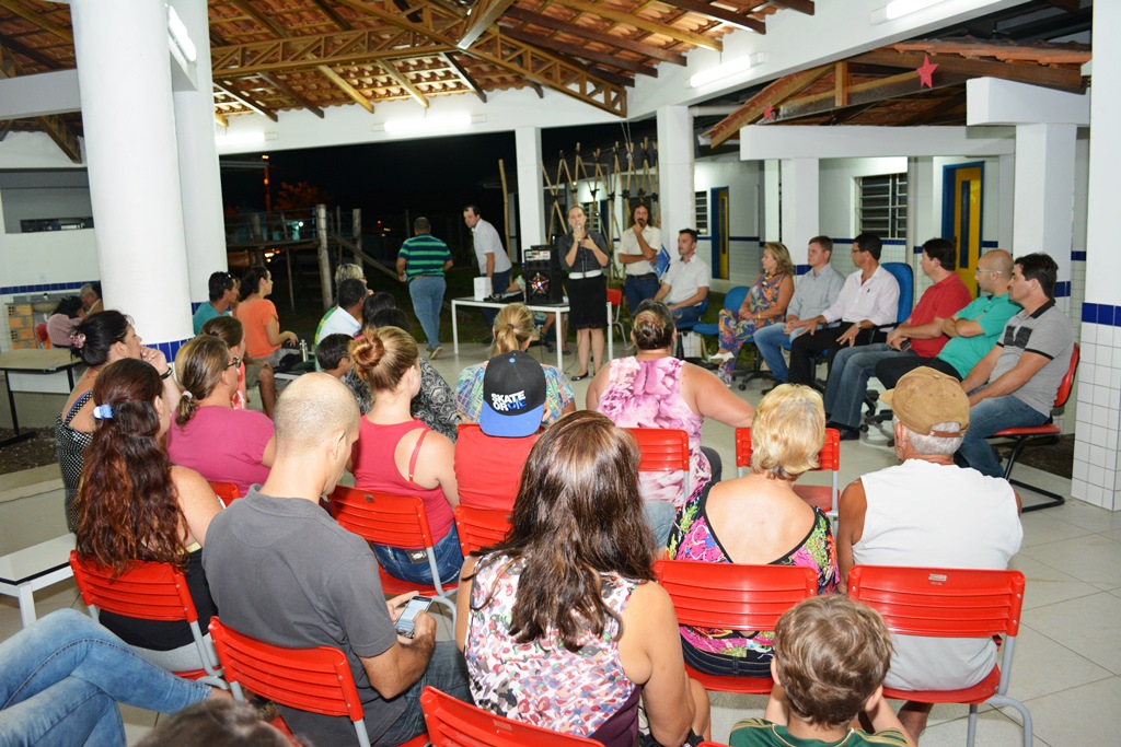 Moradores do Bairro Estação cobram o básico: limpeza, iluminação e segurança