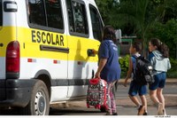 Motoristas do transporte escolar pedem socorro para continuar trabalhando