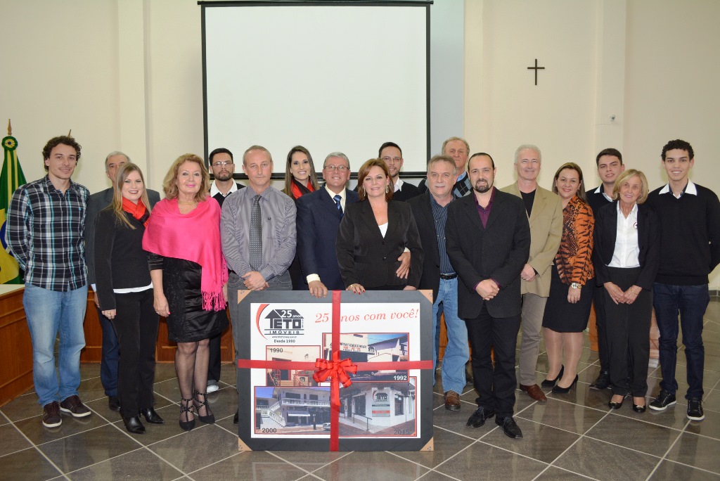 Noite de recordações na Sessão dos 25 anos da Teto Imóveis