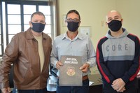 Presidente da Câmara de Vereadores de Montenegro recebe pedido de moção de apoio a oficiais de justiça do Rio Grande do Sul
