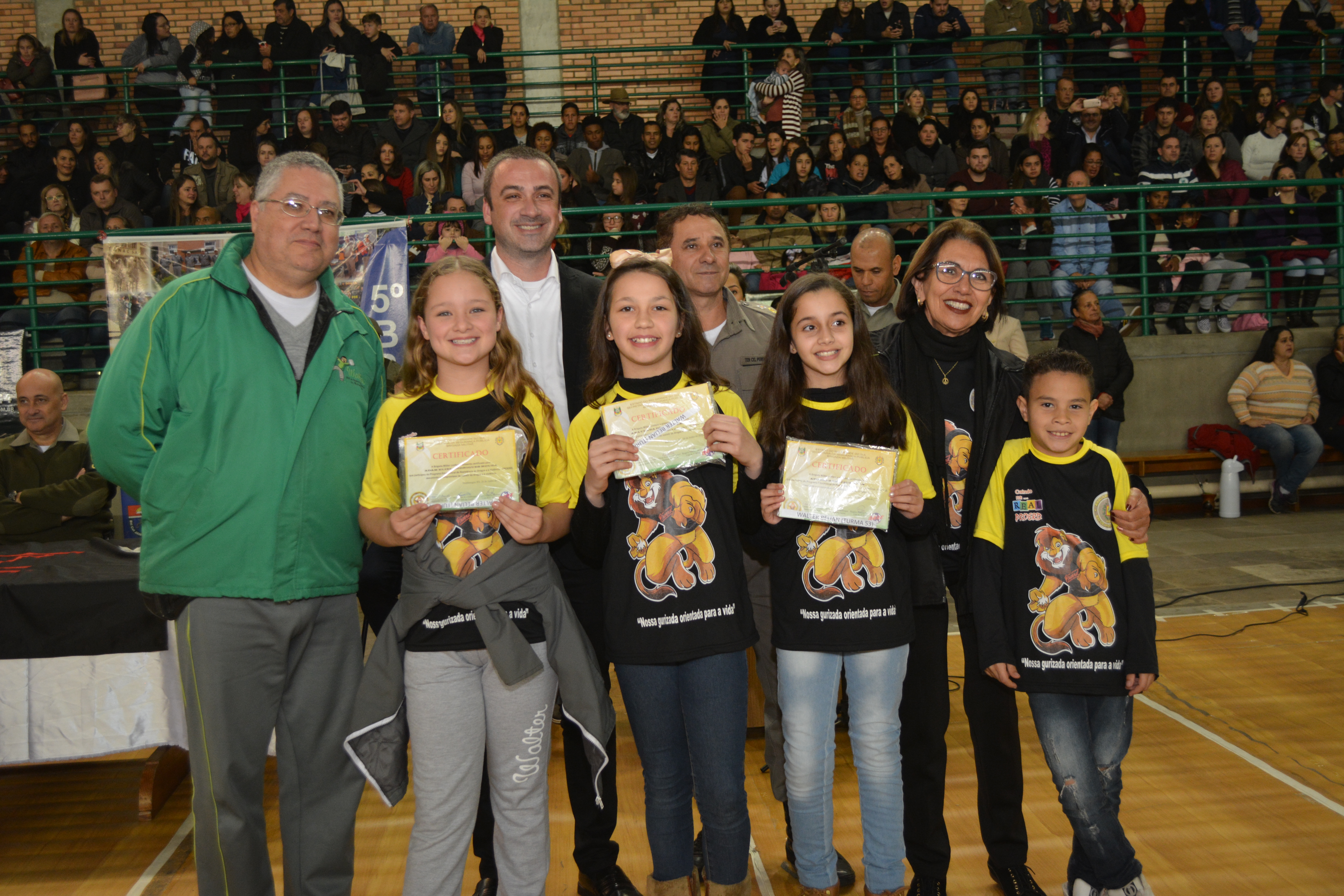 Presidente da Câmara participa da formatura do PROERD