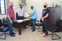 Presidente do Legislativo recebe delegado sindical da Corsan