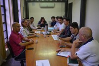 Projeto para avisar as pessoas sobre remédios em falta
