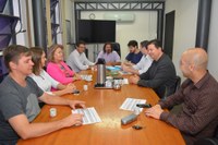 Sessão da Câmara, quarta. Solene da Pátria e oito reuniões em pauta