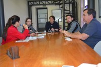 Supermercados têm pontos de recebimento de lâmpadas queimadas