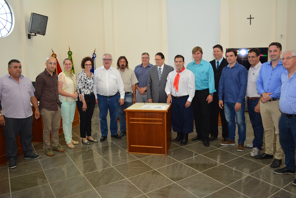 TRAVESSIA RSC - 287 AGORA VAI! Prefeitura e EGR assinam convênio para a construção de rotatórias