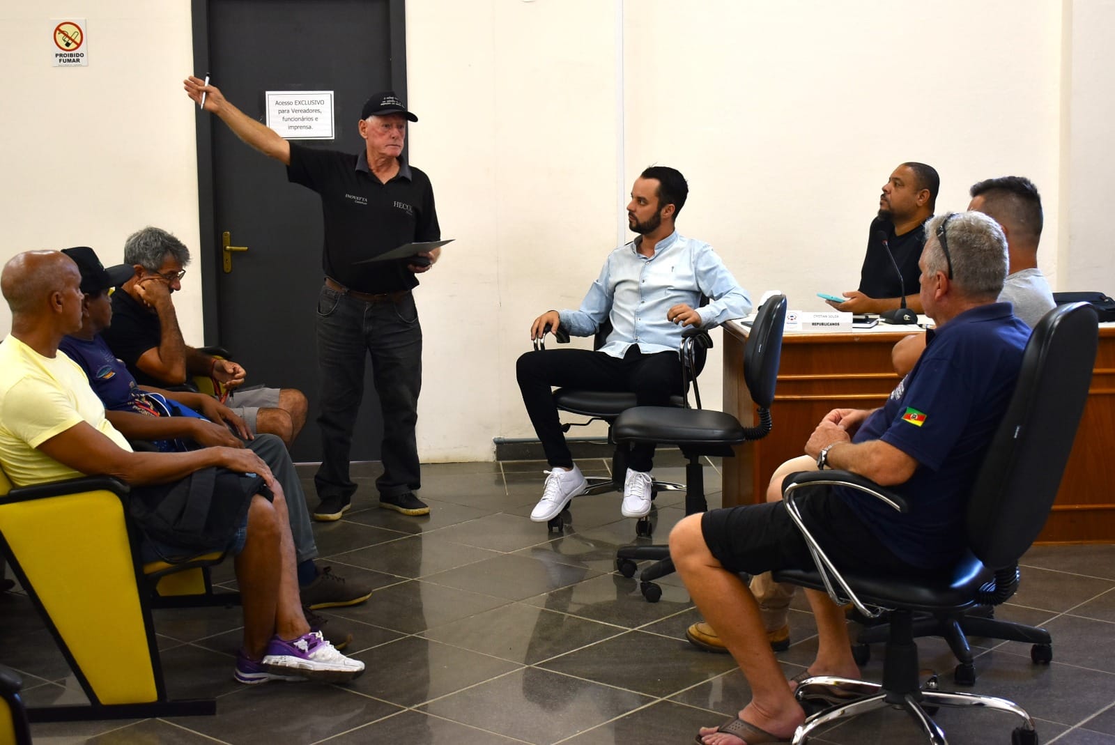 Vereador Cristian Souza Promove Reunião para Discutir Demandas dos Barqueiros