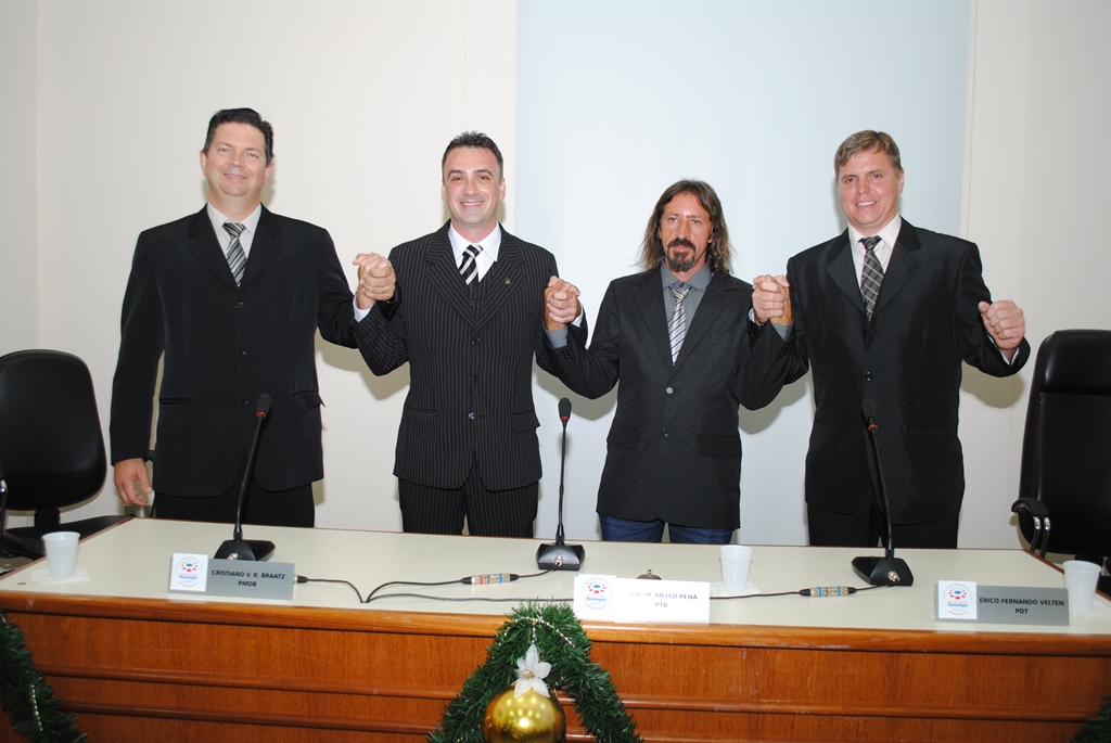 Vereador Neri Pena “Cabelo” é eleito presidente da Câmara