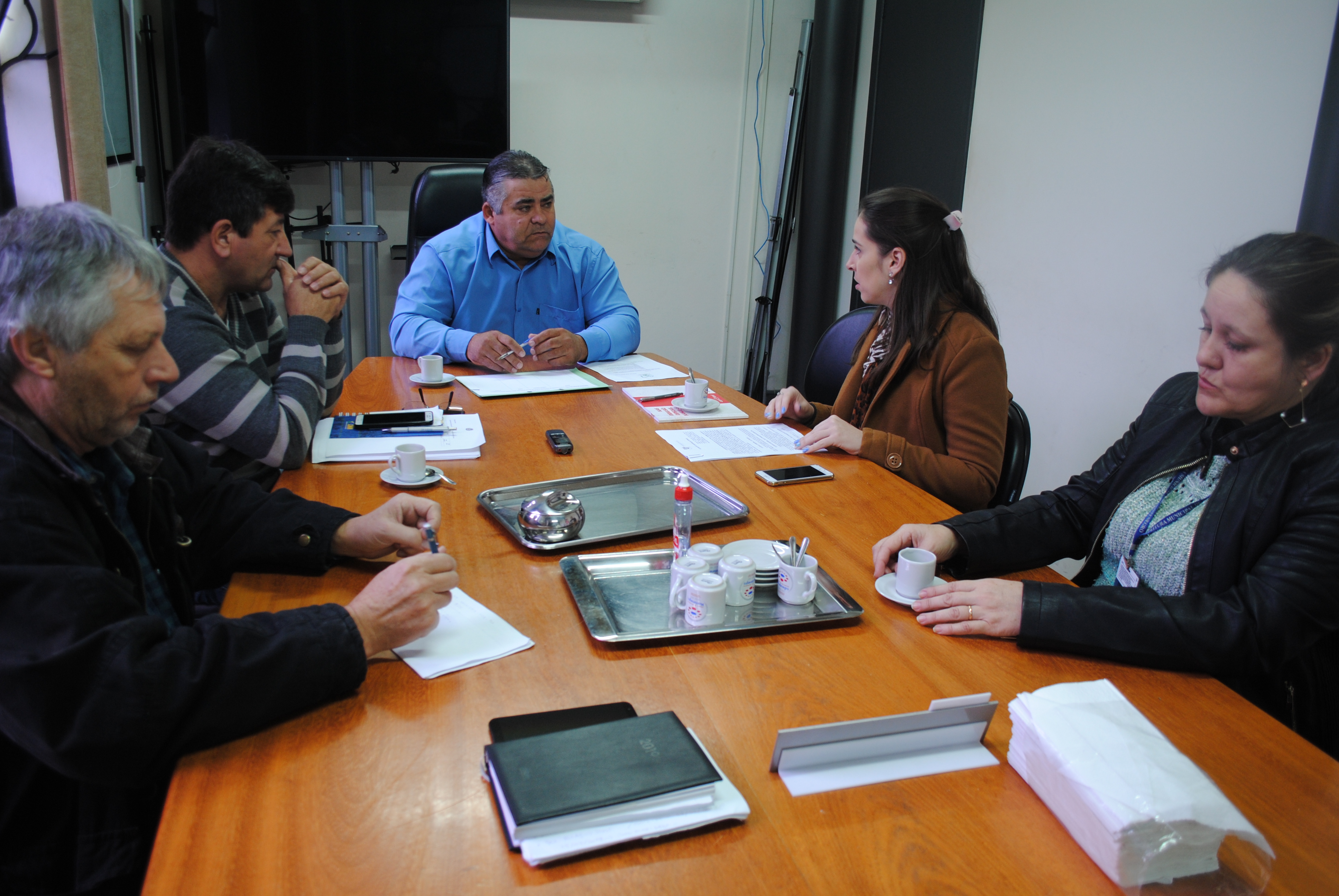 Vereador Valdeci coloca em pauta proibir trânsito de veículos pesados na Beira do Rio 