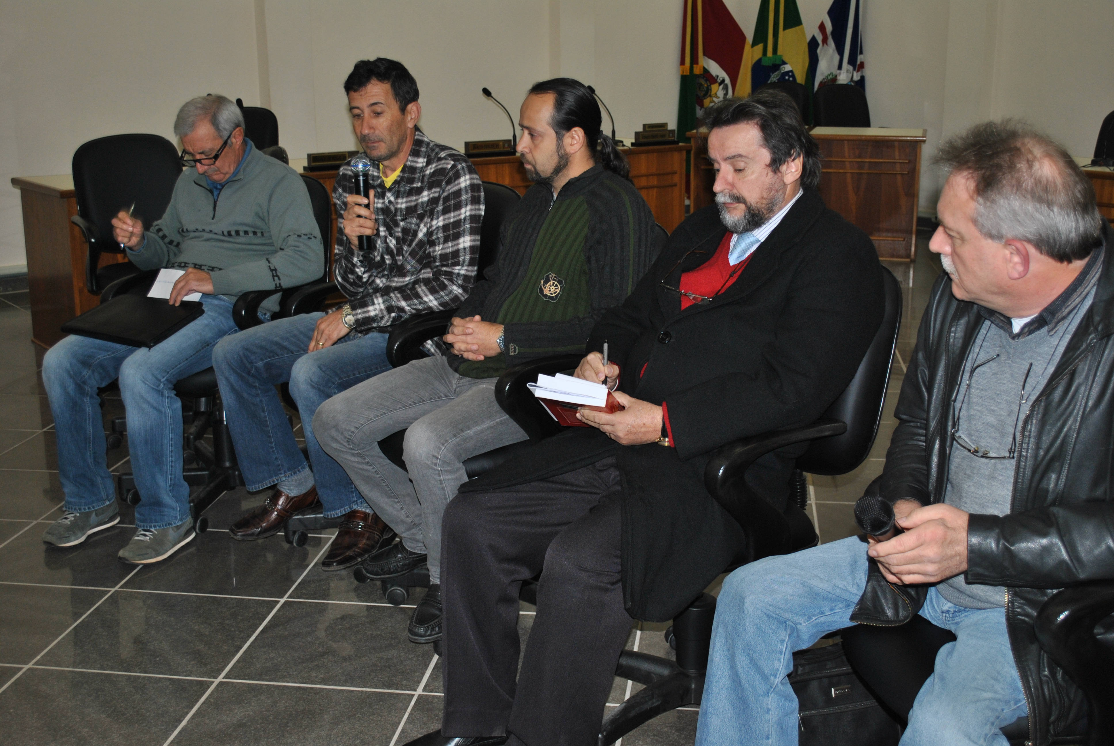 Vereadores preocupados em agilizar o projeto da macrodrenagem