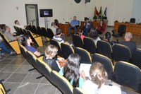 Veterinário afirma que Canil não é a solução para animais abandonados