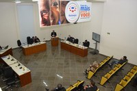 Votação entre os vereadores decide e ponto facultativo é derrubado no plenário da Câmara